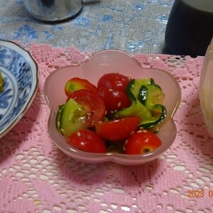 トマトときゅうりの中華サラダ